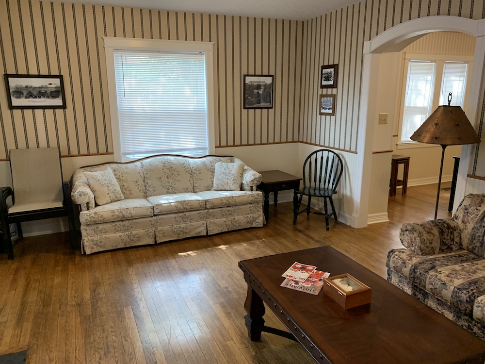 image for Living Room 4